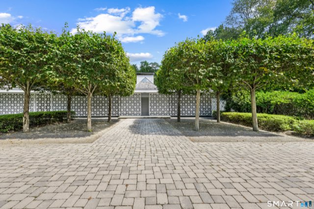 565 Oenoke Ridge, New Canaan