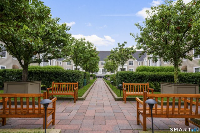 77 Havemeyer Lane, Stamford
