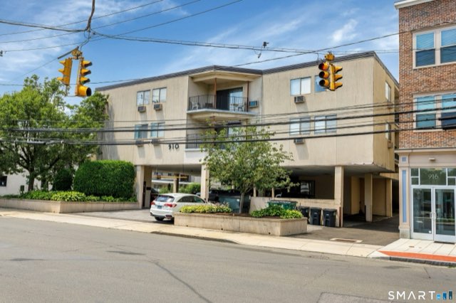 910 Hope Street, Stamford