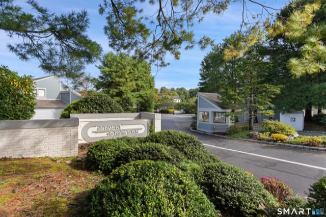 120 Harvest Commons, Westport