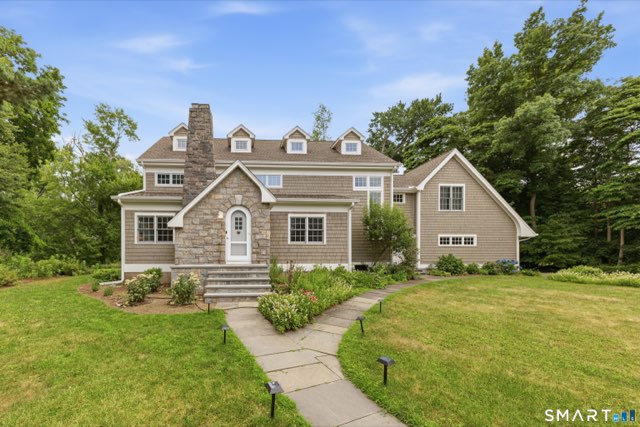 11 Belaire Drive, Westport