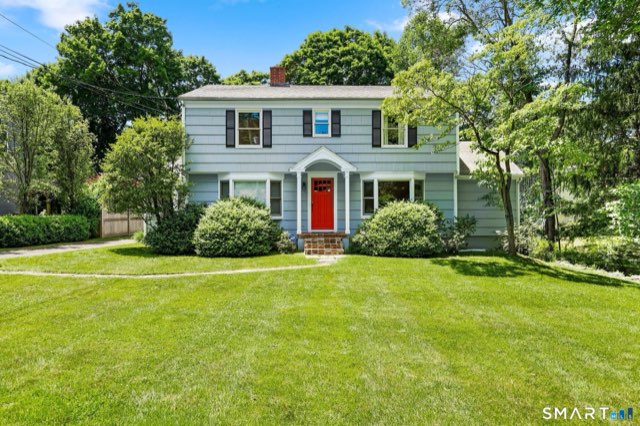 23 Turkey Hill Road North, Westport