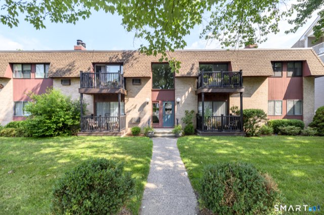 76 Maple Tree Avenue, Stamford