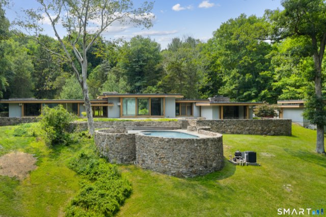 192 Cross Ridge Road, New Canaan