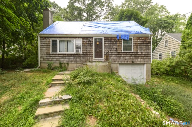 34 Deepwood Lane, Norwalk