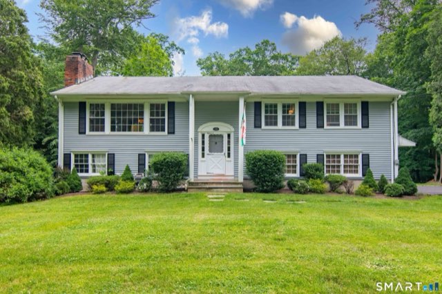 113 Dogwood Lane, Stamford