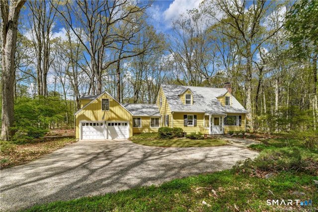 792 Smith Ridge Road, New Canaan