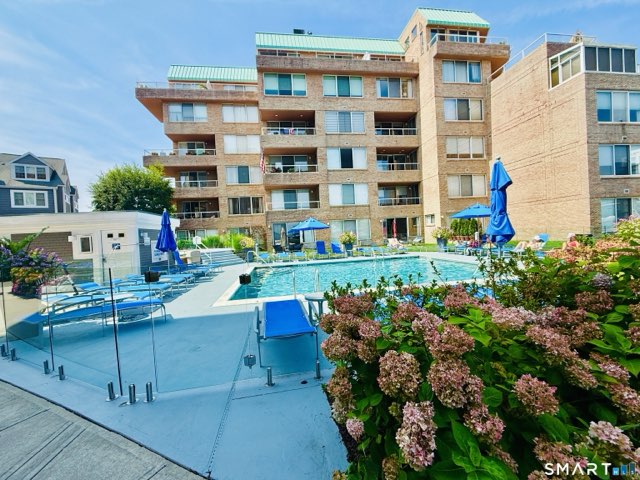 98 Southfield Avenue, Stamford