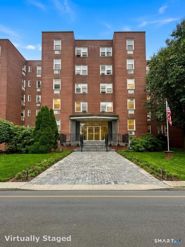 39 Glenbrook Road, Stamford