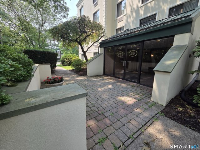 1525 East Putnam Avenue, Greenwich