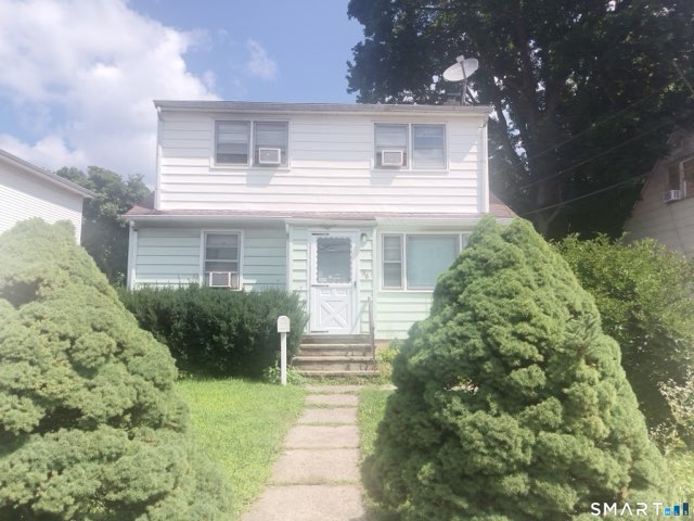 98 Holcomb Avenue, Stamford