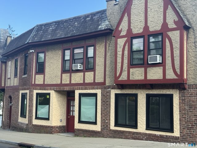 72 Hamilton Avenue, Greenwich