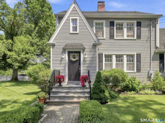 19 Crestview Avenue, Stamford