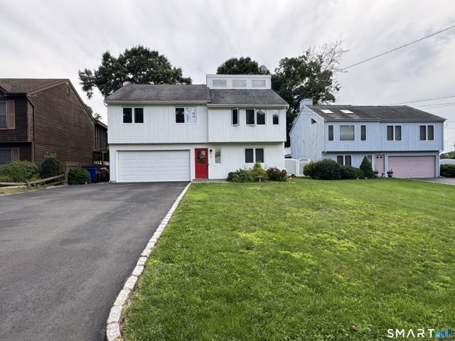 9 Oakledge Circle, Norwalk