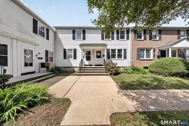 281 Sylvan Knoll Road, Stamford