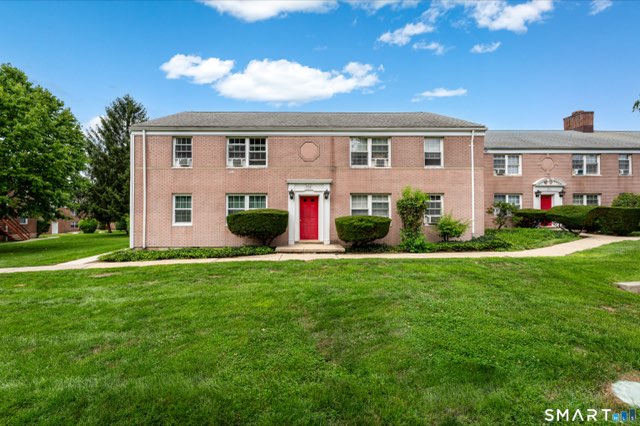1084 East Main Street, Stamford