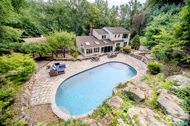 237 Chestnut Hill Road, Stamford