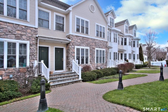 39 Maple Tree Avenue, Stamford