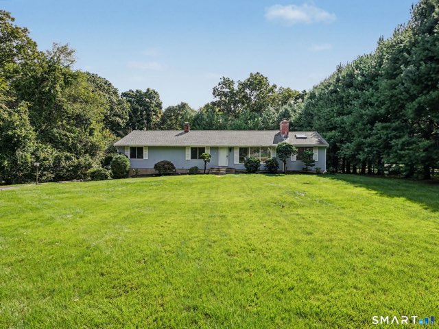 29 Weatherbell Drive, Norwalk