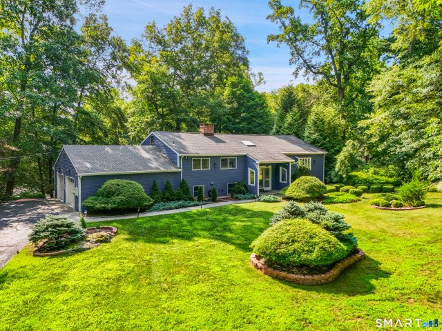 1171 Riverbank Road, Stamford