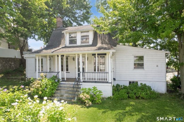12 Parkview Road, Norwalk