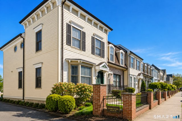 25A Dolsen Place, Stamford