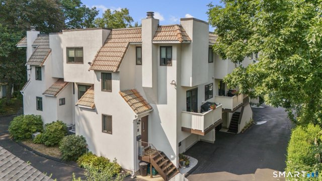 40 Riverside Avenue, Stamford