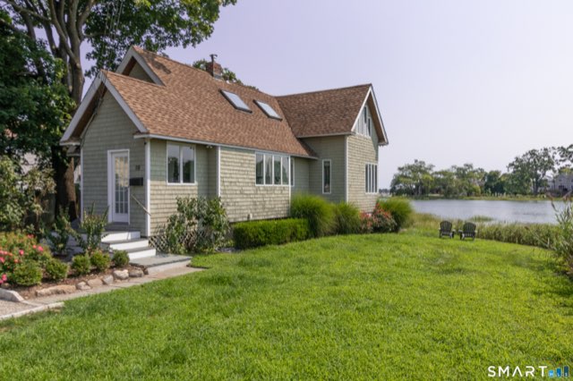 18 Burwell Street, Norwalk