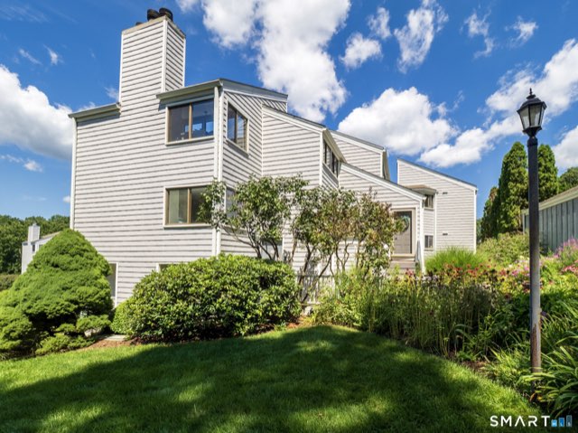 168 Rowayton Woods Drive, Norwalk