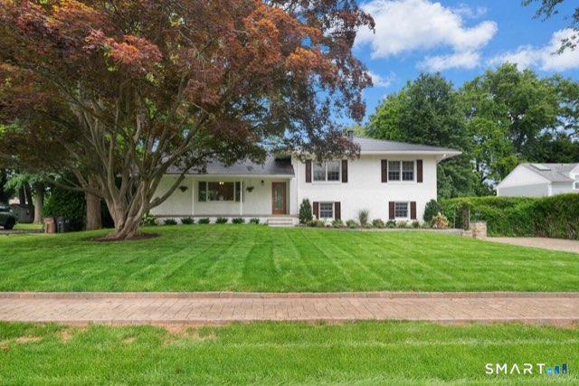 34 Davenport Drive, Stamford