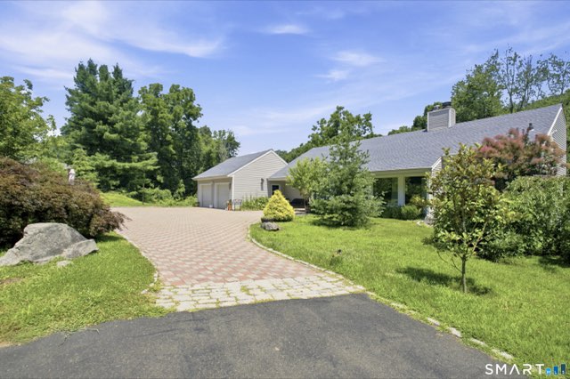 71 Blackberry Drive, Stamford