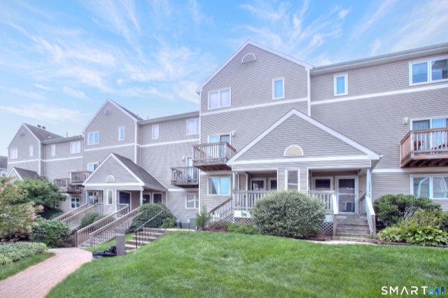23 Glenrock, Norwalk