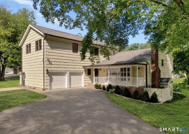 337 Woodbine Road, Stamford