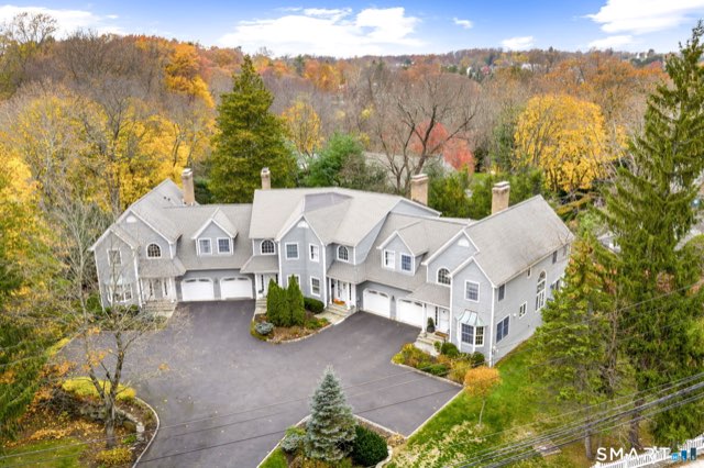 15 Old Stamford Road, New Canaan