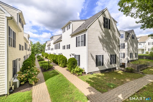 40 Stuart Avenue, Norwalk