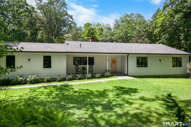 2 Charcoal Lane, Westport