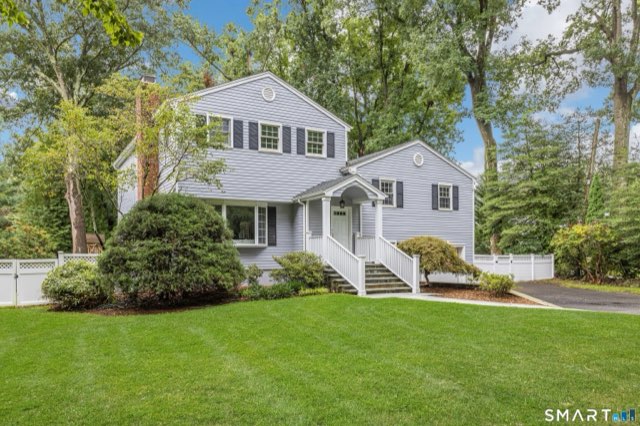 104 Old Road, Westport