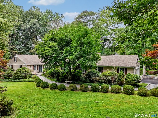 2 Stony Brook Road South, Darien