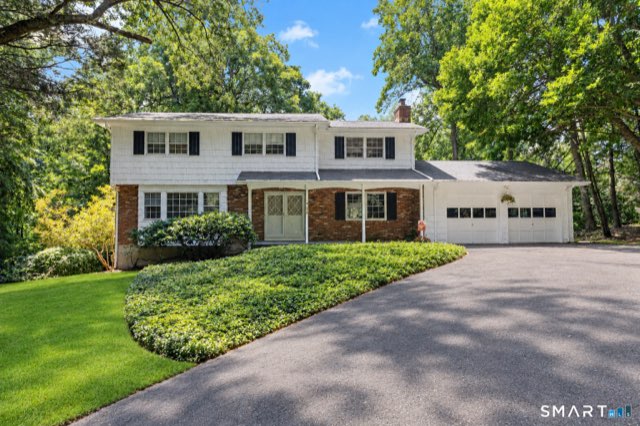 568 Hunting Ridge Road, Stamford