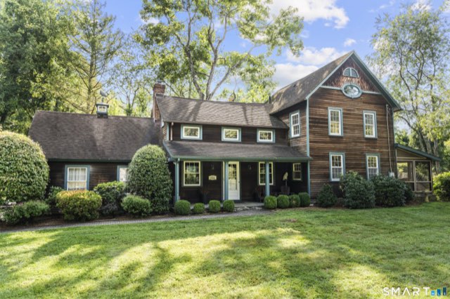 218 Grumman Avenue, Norwalk