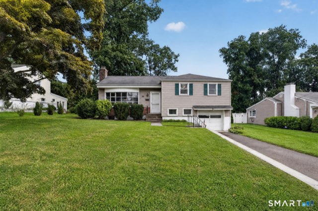 55 Dann Drive, Stamford