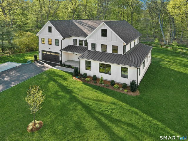 20 Marianne Road, Darien