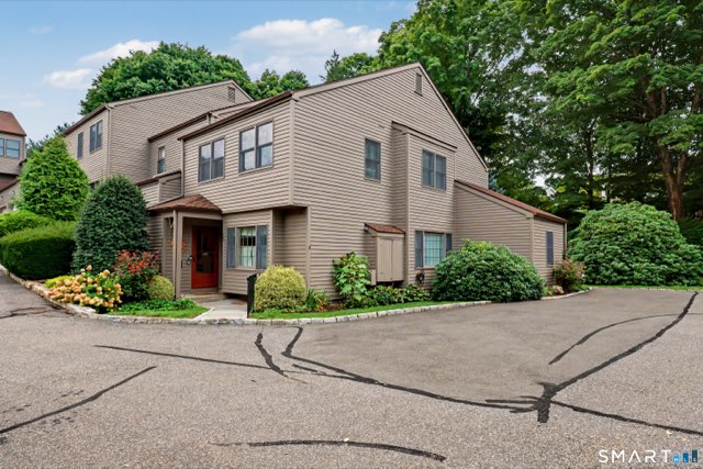 39 Lambert Common, Wilton