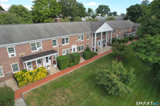 196 Park Street, New Canaan
