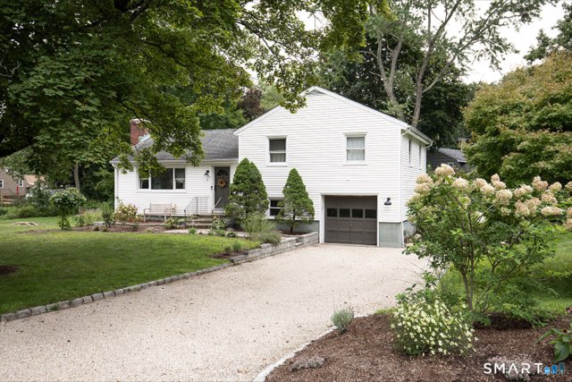 5 Cornwall Court, Norwalk