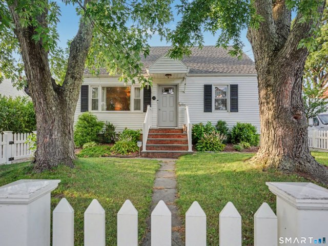 49 Baxter Drive, Norwalk