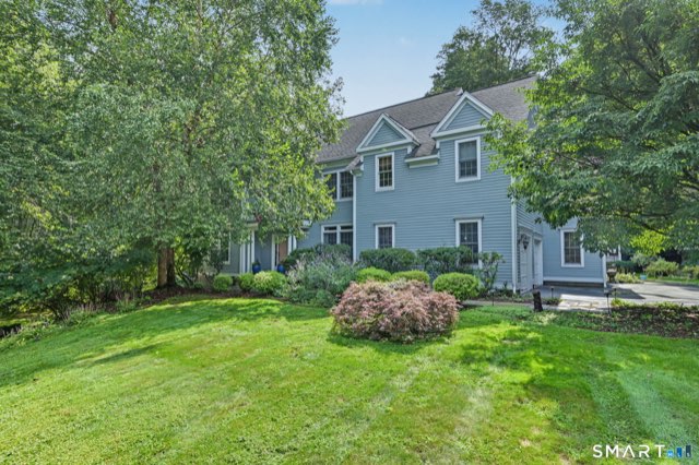 79 Cross Country Trail, Stamford