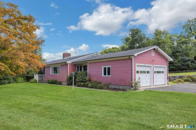 67 Barclay Drive, Stamford