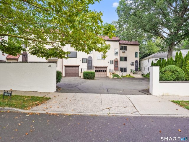 272 Hubbard Avenue, Stamford