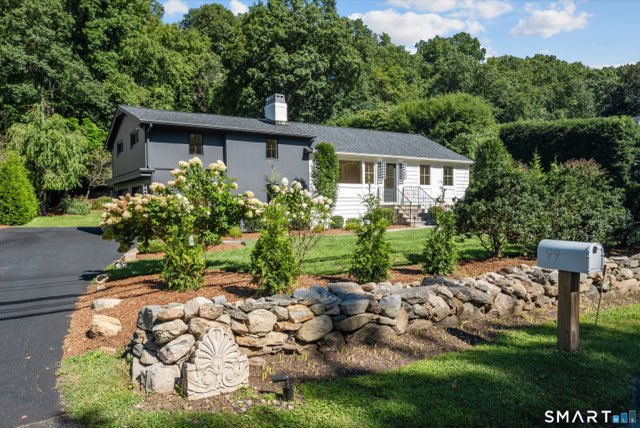 99 Weed Street, New Canaan